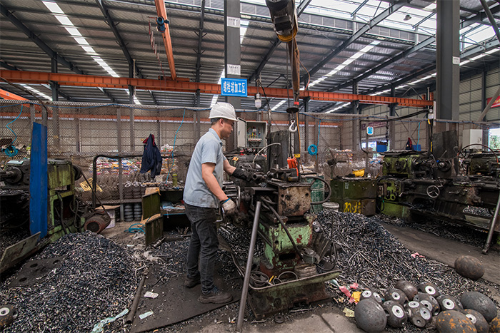 兴平网架配件-螺栓球加工车间